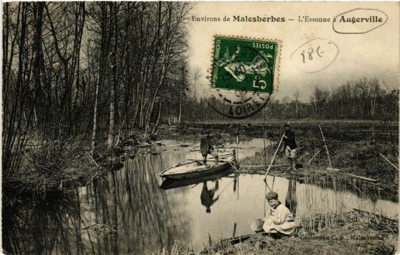 Carte postale ancienne Augerville - L'Essonne a Augerville - Env. de Malesherbes