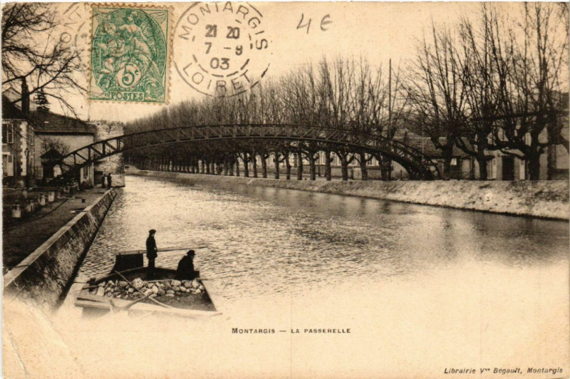 Carte postale ancienne Montargis - La Passarelle à Montargis