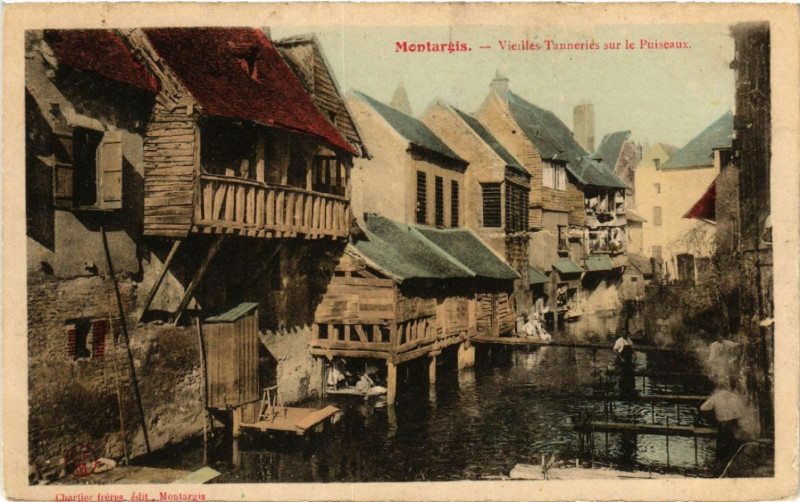 Carte postale ancienne Montargis - Vieilles Tanneries sur le Puiseaux à Montargis