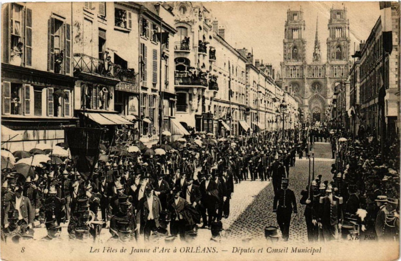 Carte postale ancienne Orleans Fete de Jeanne d'Arc Députés et Conseil Municipal à Orléans