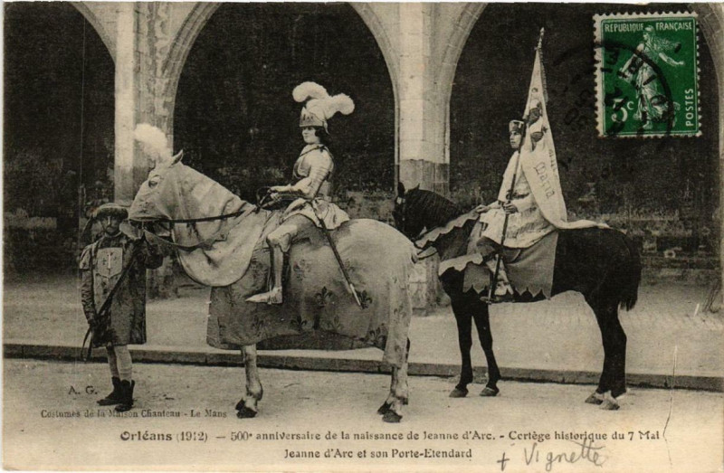 Carte postale ancienne Orleans Fetes de Jeanne d'Arc 1912 Jeanne d'Arc son porte etendard à Orléans