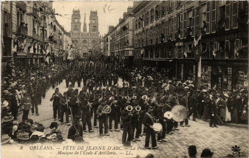 Carte postale ancienne Orleans Fete de Jeanne d'Arc La Procession Musique à Orléans