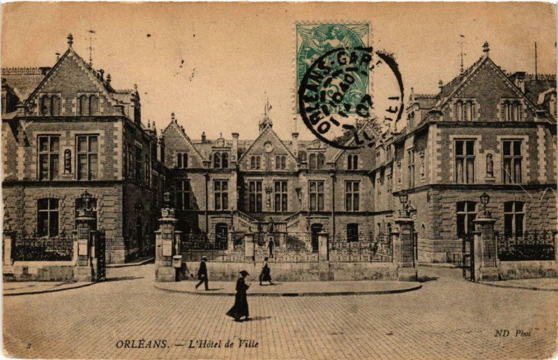 Carte postale ancienne Orleans L'Hotel de Ville à Orléans