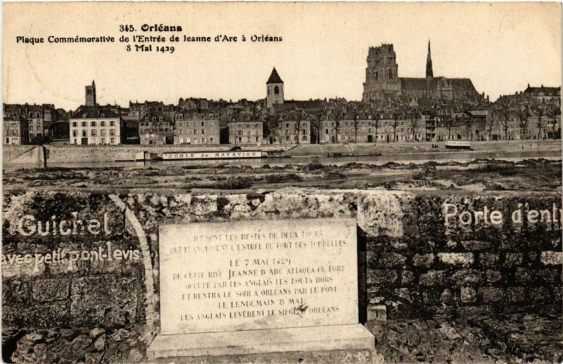 Carte postale ancienne Orleans Plaque Commémorative de l'Entrée de Jeanne d'Arc à Orléans
