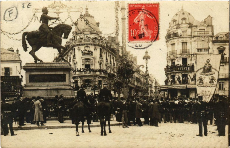 Carte postale ancienne Orleans Cortege Historique carte photo à Orléans