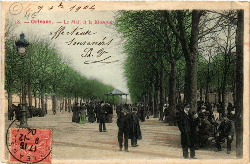 Carte postale ancienne Orleans Le Mail et le Kiosque à Orléans