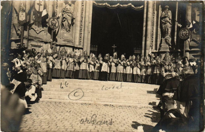Carte postale ancienne Orleans Procession carte photo à Orléans