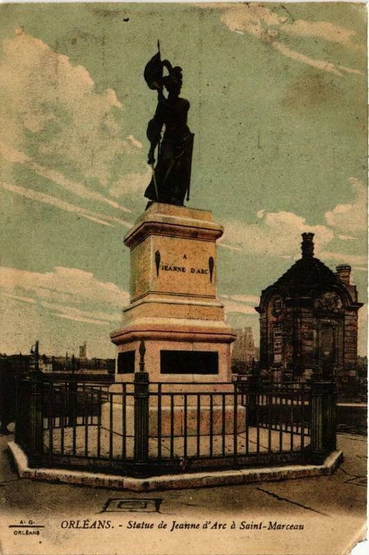 Carte postale ancienne Orleans Statue de Jeanne d'Arc a Saint-Marceau à Orléans