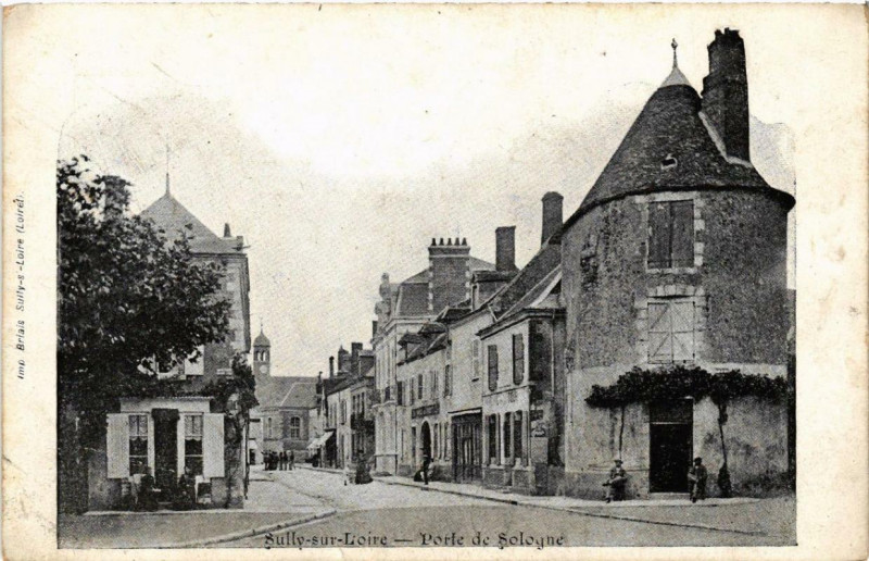 Carte postale ancienne Sully-sur-Loire Porte de Sologne à Sully-sur-Loire