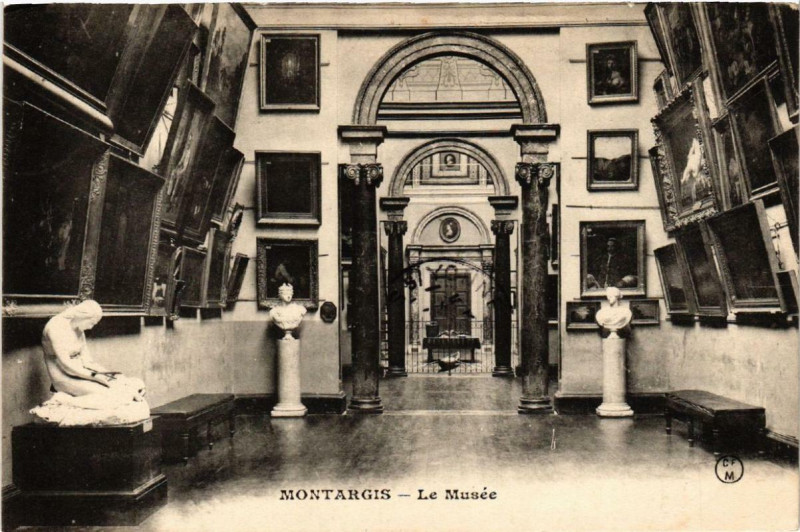Carte postale ancienne Montargis Le Musée à Montargis