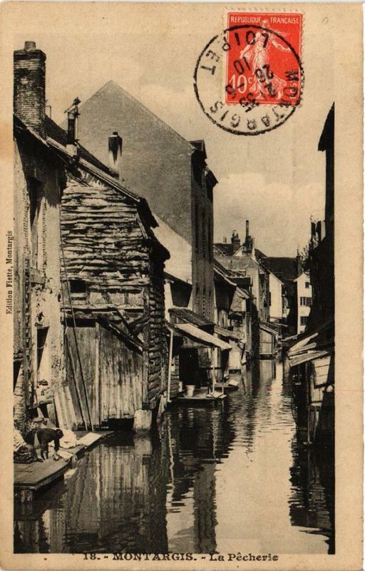 Carte postale ancienne Montargis La Pecherie à Montargis