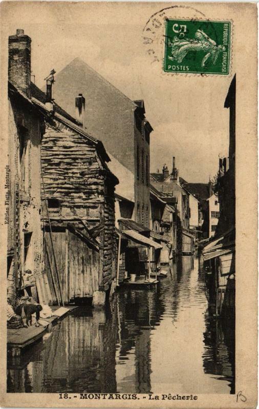 Carte postale ancienne Montargis La Pecherie à Montargis