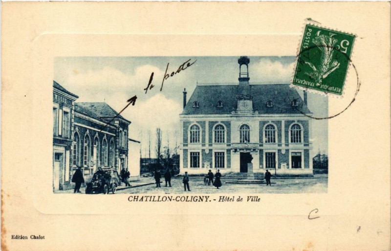 Carte postale ancienne Chatillon-Coligny Hotel de Ville à Châtillon-Coligny