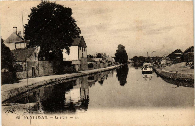 Carte postale ancienne Montargis Le Port à Montargis
