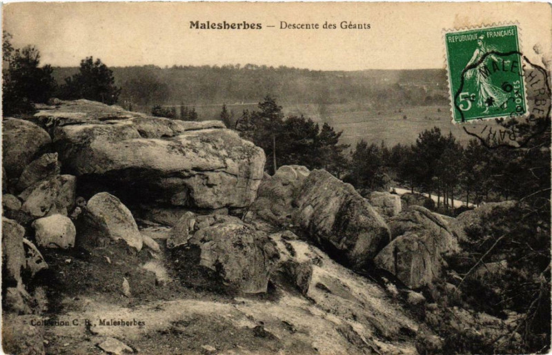 Carte postale ancienne Malesherbes Descente des Géants