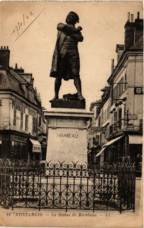 Carte postale ancienne Montargis La Statue de Mirabeau à Montargis