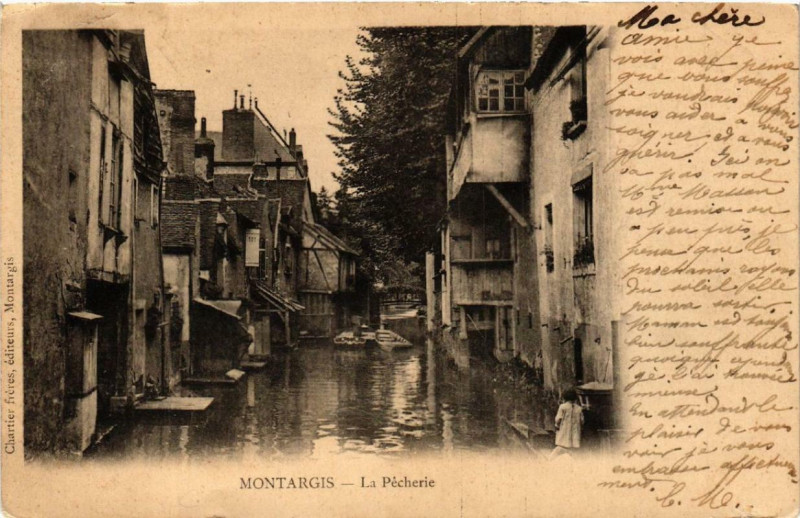 Carte postale ancienne Montargis La Pecherie à Montargis