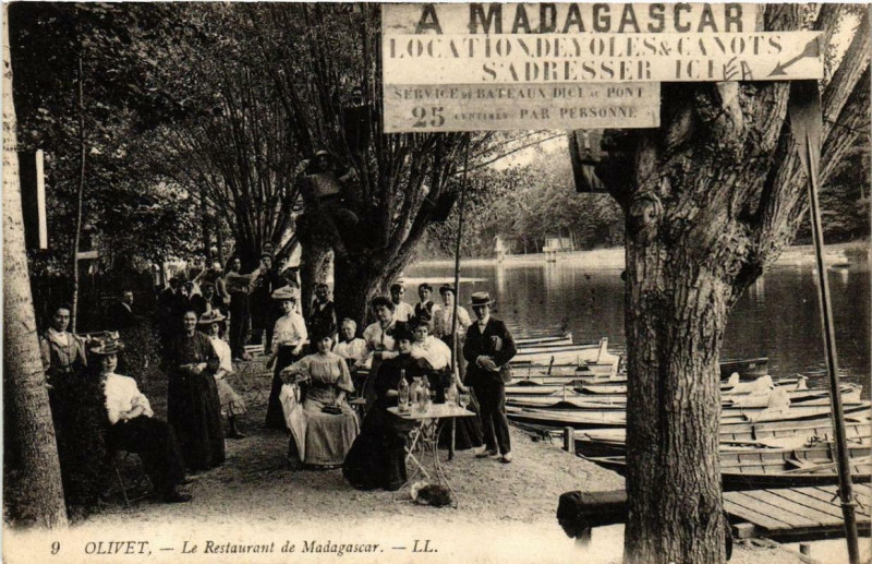 Carte postale ancienne Olivet L Restaurant de Madagascar à Olivet