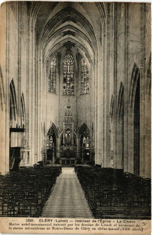 Carte postale ancienne Clery - Intérieur de Eglise - Le Choeur