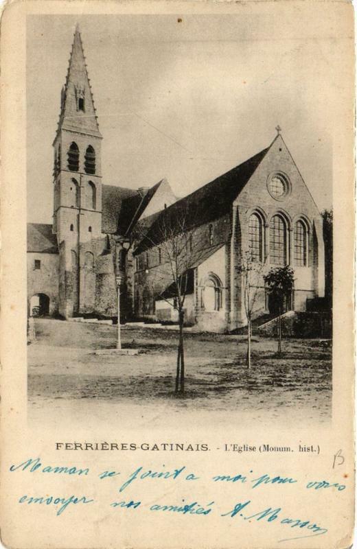 Carte postale ancienne Ferrieres-en-Gatinais L'Eglise à Ferrières-en-Gâtinais