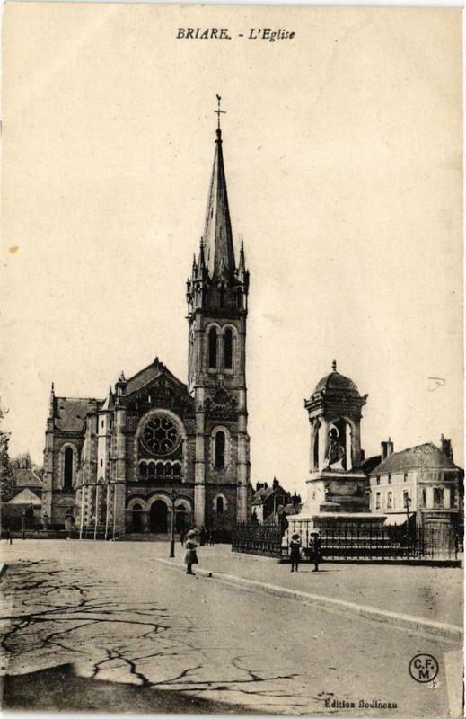 Carte postale ancienne Briare L'Eglise à Briare