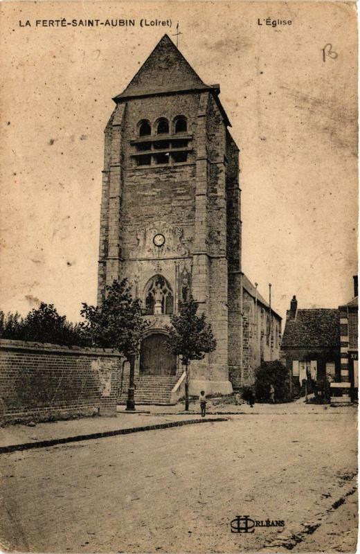 Carte postale ancienne La Ferte-Saint-Aubin L'Eglise