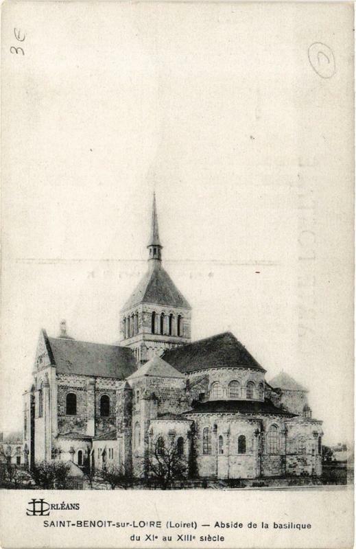 Carte postale ancienne Saint-Benoit-sur-Loire Abside de la Basilique