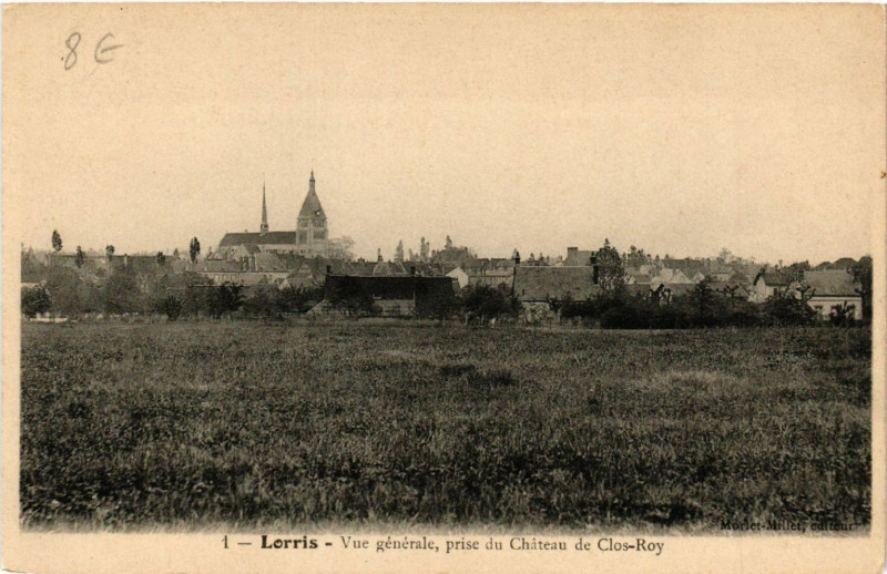 Carte postale ancienne Lorris - Vue générale - prise du Chateau de Clos-Roy à Lorris