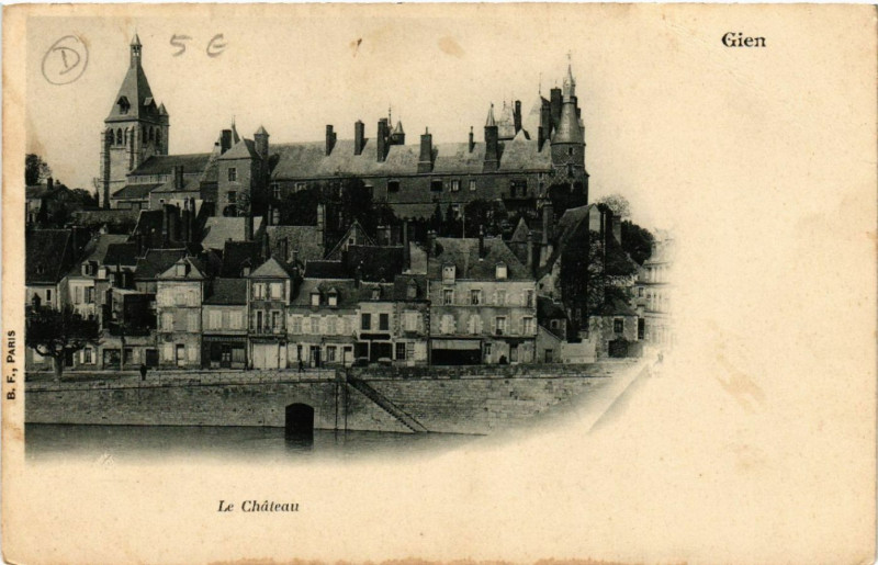 Carte postale ancienne Gien - Le Chateau à Gien