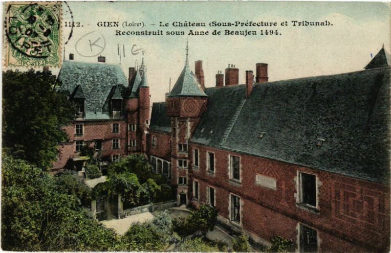 Carte postale ancienne Gien - Le Chateau à Gien