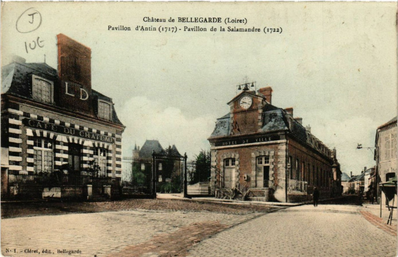 Carte postale ancienne Bellegarde - Chateau de Bellegarde - Pavillons à Bellegarde