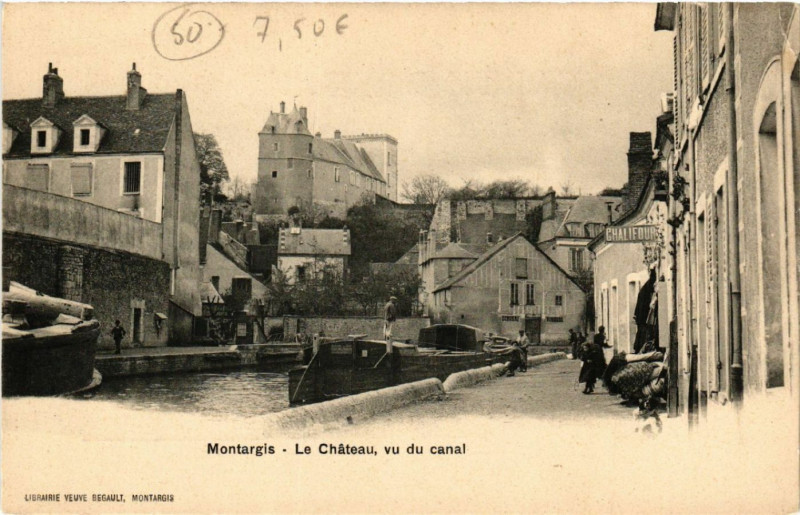 Carte postale ancienne Montargis - Le Chateau - vu du Canal à Montargis