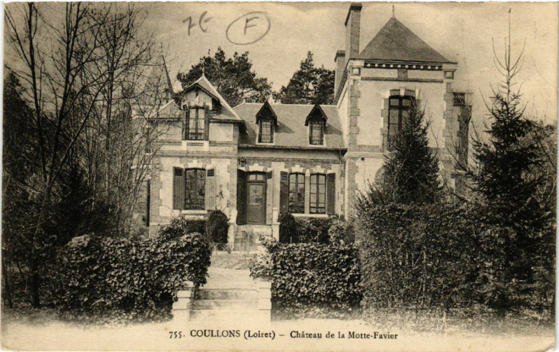 Carte postale ancienne Coullons - Chateau de la Motte-Favier à Coullons