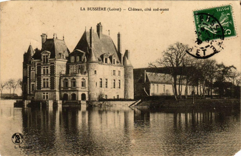 Carte postale ancienne La Bussiere Chateau coté sud-ouest