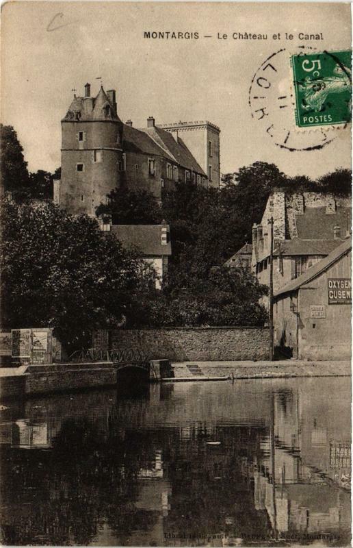 Carte postale ancienne Montargis Le Chateau et le Canal à Montargis