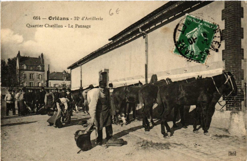 Carte postale ancienne Orleans 32e d'Artillerie Quirtier Chatillon à Orléans