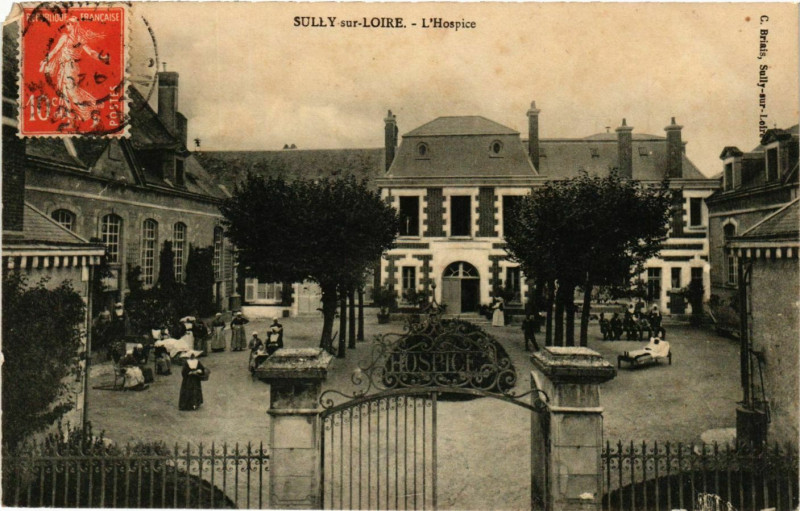 Carte postale ancienne Sully-sur-Loire Hospice à Sully-sur-Loire