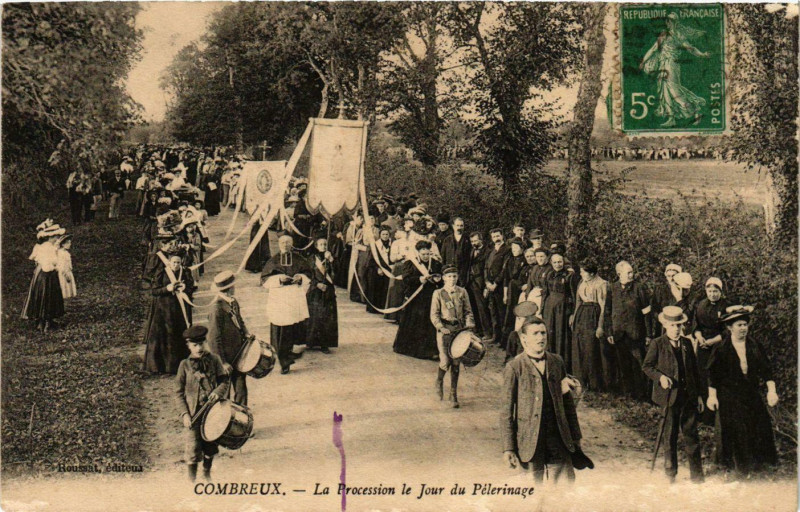 Carte postale ancienne Conbreux La Procession le Jour de Pélerinage