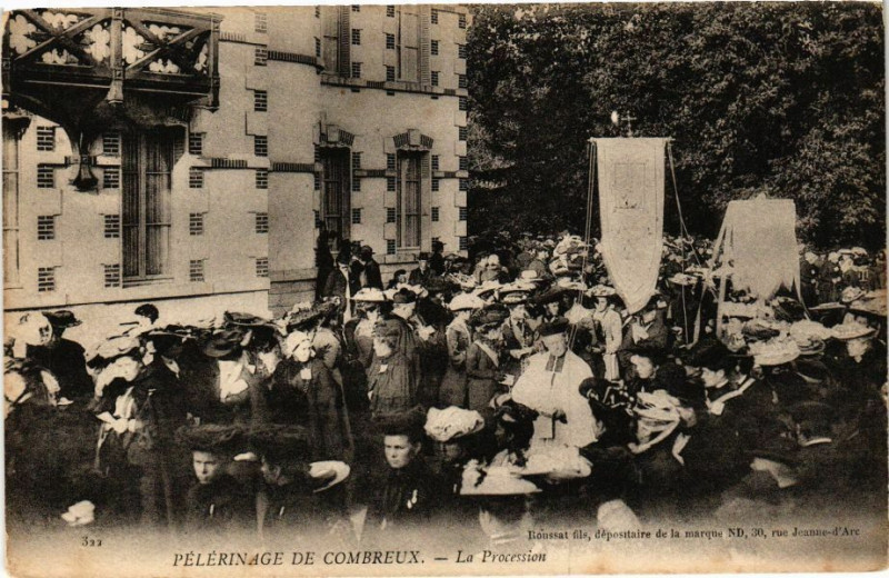 Carte postale ancienne Pélérinage de Combreux - La Procession à Combreux