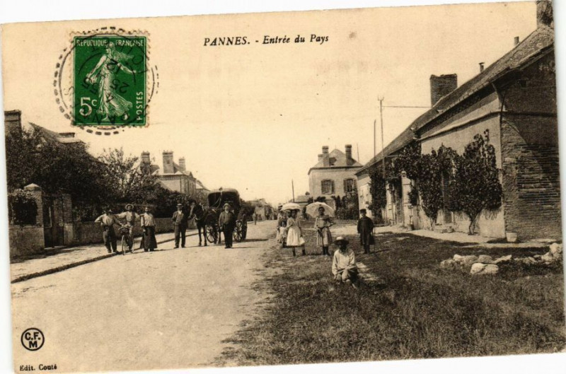 Carte postale ancienne Pannes - Entrée du Pays à Pannes