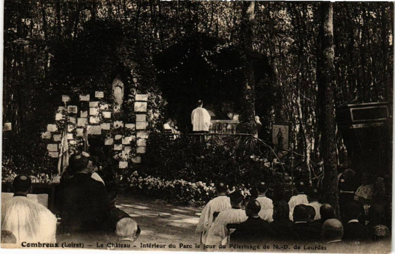 Carte postale ancienne Combreux - Le Chateau à Combreux
