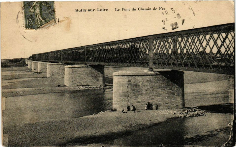 Carte postale ancienne Sully-sur-Loire-Le Pont du Chemin de Fer à Sully-sur-Loire