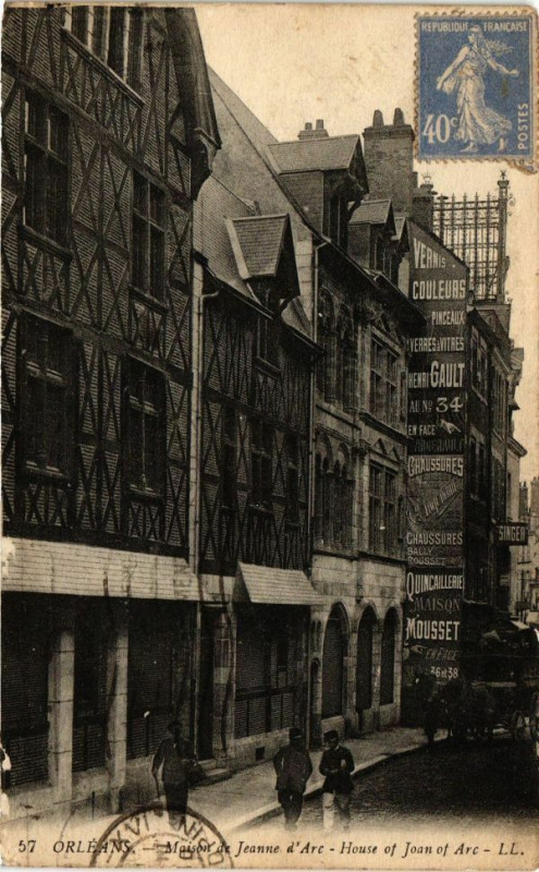 Carte postale ancienne Orleans-Maison de Jeanne d'Arc à Orléans