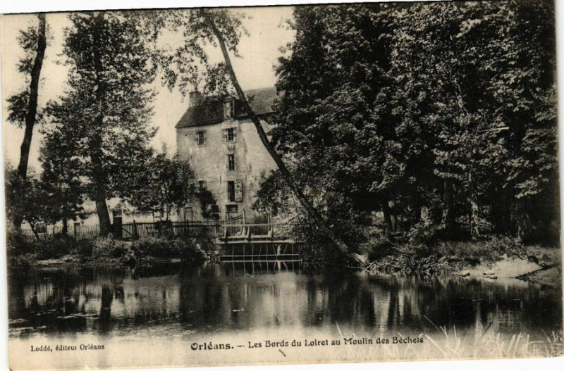 Carte postale ancienne Orleans-Les Bords du Loiret au Moulin des Bechels à Orléans