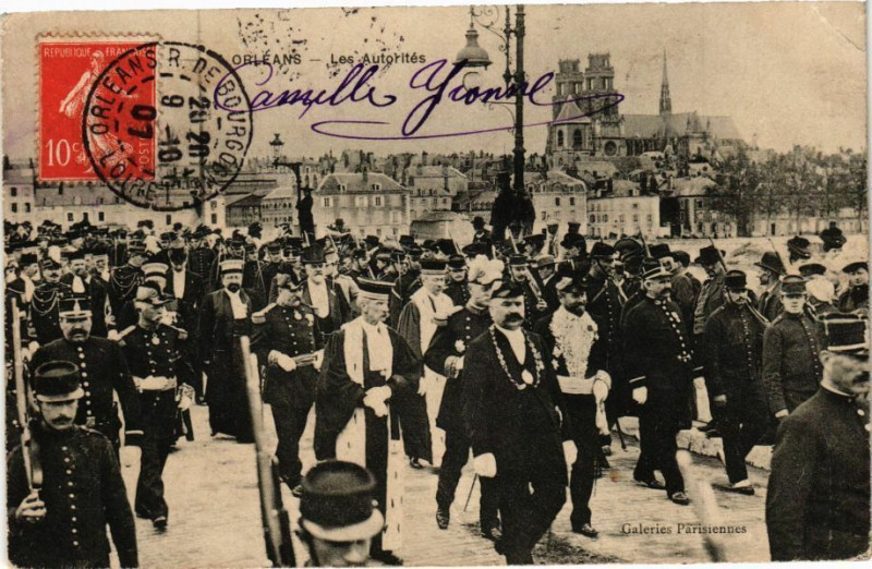 Carte postale ancienne Orleans-Les Autorites à Orléans