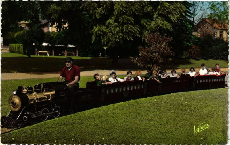 Carte postale ancienne Les Merveilles du Val de Loire-Orleans-Le parc Pasteur à Orléans