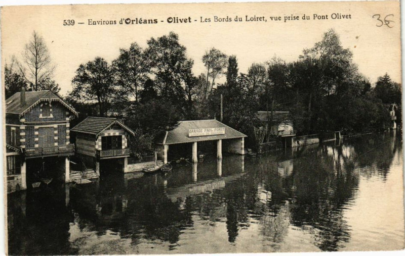 Carte postale ancienne Env. d'Orleans-Olivet-Les Bords du Loiret vue prise du Pont à Olivet