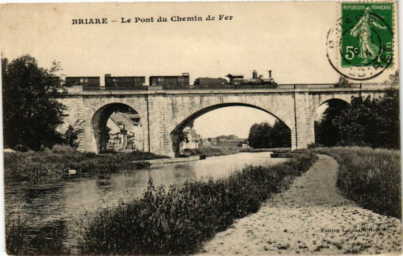 Carte postale ancienne Briare-Le Pont du Chemin de Fer à Briare