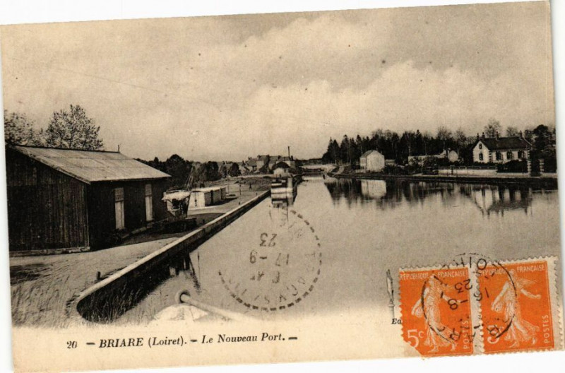 Carte postale ancienne Briare-Le Nouveau Port à Briare