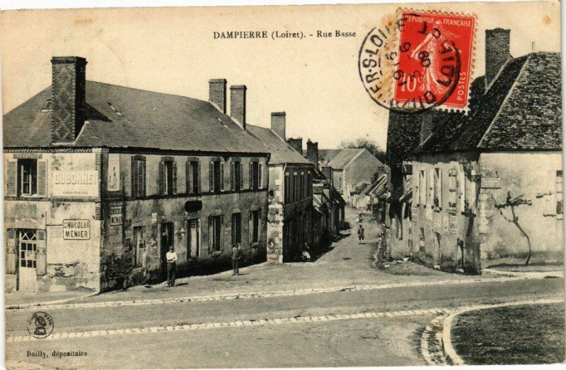 Carte postale ancienne Dampierre - Rue Basse